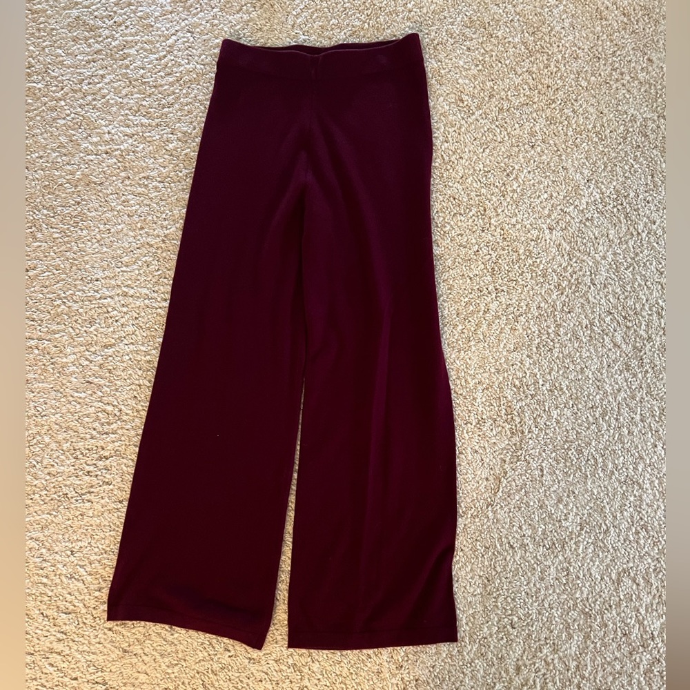Brand new NEIMAN MARCUS 100% CASHMERE  pants with pull string